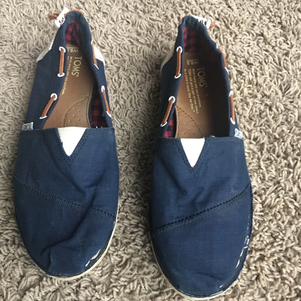 Navy Toms
